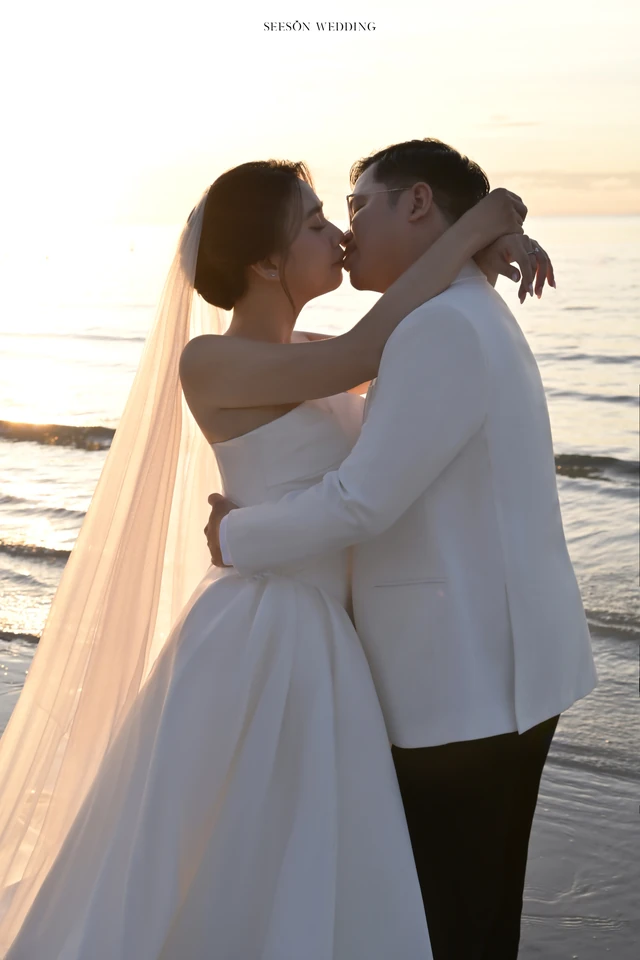 Ảnh cưới Biển hoàng hôn tại Bãi biển Phú Quốc, Kiên Giang — Phát & Trinh — Biển Phú Quốc, SeesonWedding (ảnh 10/31)