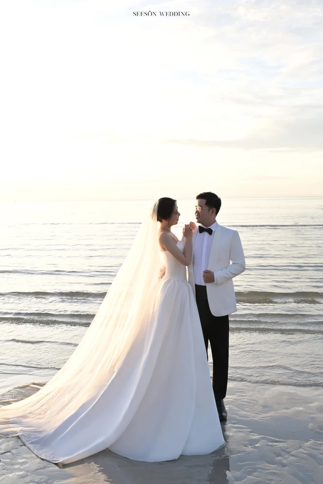 Ảnh cưới Biển hoàng hôn tại Bãi biển Phú Quốc, Kiên Giang — Phát & Trinh — Biển Phú Quốc, SeesonWedding (ảnh 12/31)