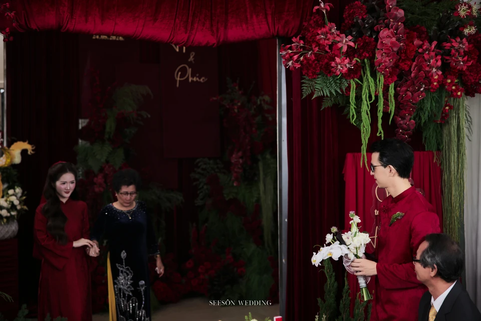 Ảnh cưới Áo dài đỏ & lễ gia tiên tại TP. Hồ Chí Minh — Áo Dài — Lễ Gia Tiên, SeesonWedding (ảnh 84/108)