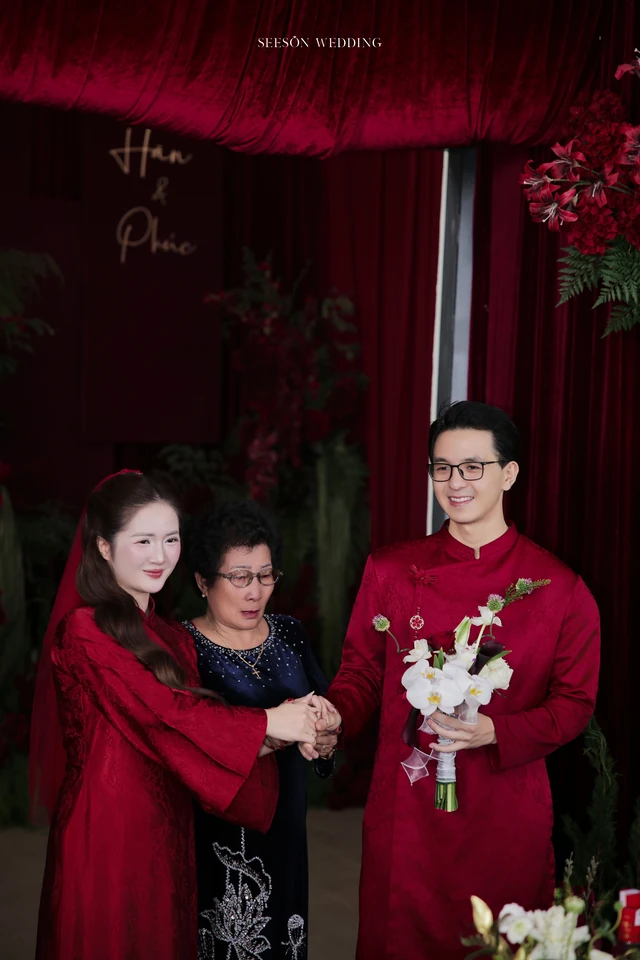 Ảnh cưới Áo dài đỏ & lễ gia tiên tại TP. Hồ Chí Minh — Áo Dài — Lễ Gia Tiên, SeesonWedding (ảnh 85/108)