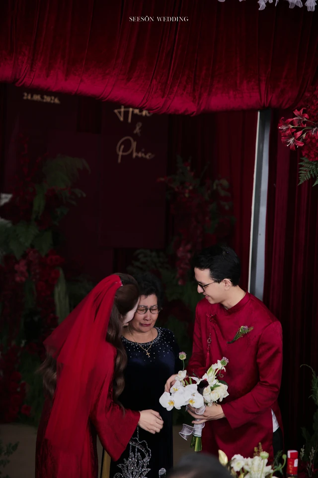 Ảnh cưới Áo dài đỏ & lễ gia tiên tại TP. Hồ Chí Minh — Áo Dài — Lễ Gia Tiên, SeesonWedding (ảnh 86/108)