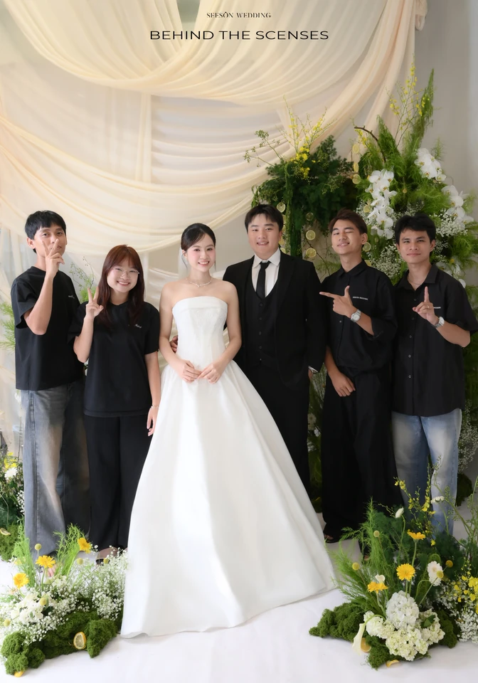 Hậu trường ekip SeesonWedding đang chụp ảnh cưới