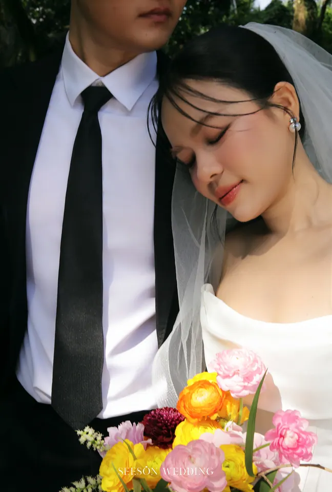 Ảnh cưới Đồng cỏ, voan dài & hoa rực rỡ tại Ngoại cảnh Sài Gòn, TP.HCM — Bộ Ảnh KOL — Ngoại Cảnh Sài Gòn, SeesonWedding (ảnh 52/59)