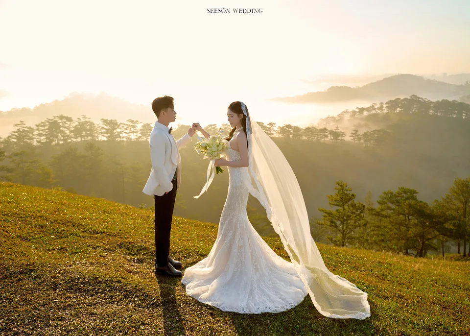 Ảnh cưới Nắng xuyên rừng thông tại Đồi thông, Đà Lạt — Đồi Thông Đà Lạt, SeesonWedding (ảnh 7/15)