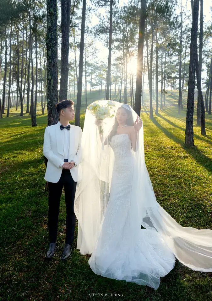 Ảnh cưới Nắng xuyên rừng thông tại Đồi thông, Đà Lạt — Đồi Thông Đà Lạt, SeesonWedding (ảnh 14/15)