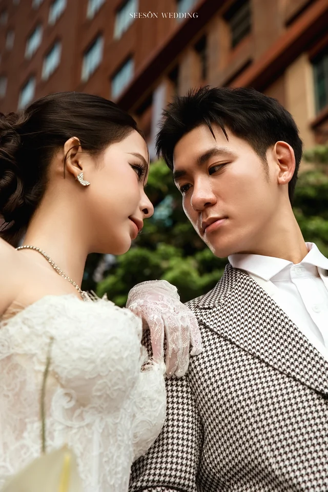 Ảnh cưới Phố Sài Gòn & quán cà phê tại Công trường Mê Linh & trung tâm Quận 1, TP.HCM — Ngoại Cảnh Sài Gòn — Mê Linh, SeesonWedding (ảnh 17/23)