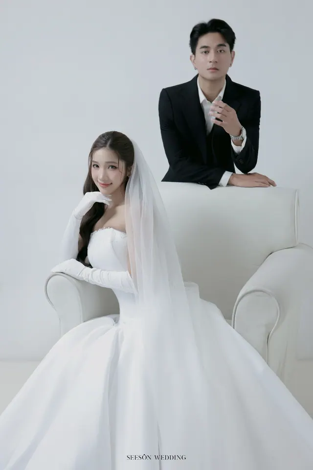 Ảnh cưới Nền trắng, calla hồng & găng tay satin tại Studio Seeson, TP.HCM — Studio — Calla Hồng & Găng Tay Satin, SeesonWedding (ảnh 55/59)