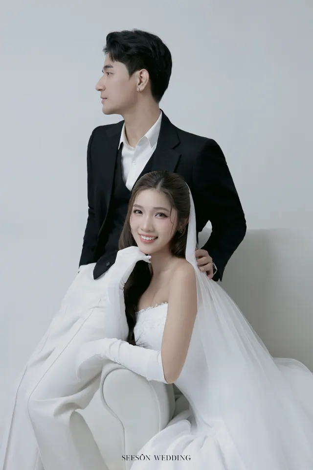 Ảnh cưới Nền trắng, calla hồng & găng tay satin tại Studio Seeson, TP.HCM — Studio — Calla Hồng & Găng Tay Satin, SeesonWedding (ảnh 56/59)