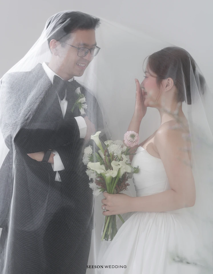 Ảnh cưới Nền sáng & hoa trắng tại Studio SeesonWedding, TP.HCM — Studio — Concept Hoa, SeesonWedding (ảnh 10/29)