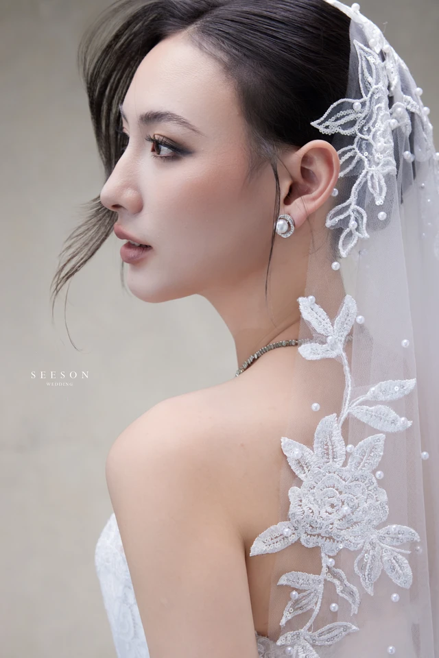 Váy cưới Camélia TE-06 — Đuôi cá ren · voan viền ren hoa — SeesonWedding TP.HCM (ảnh 7/8)